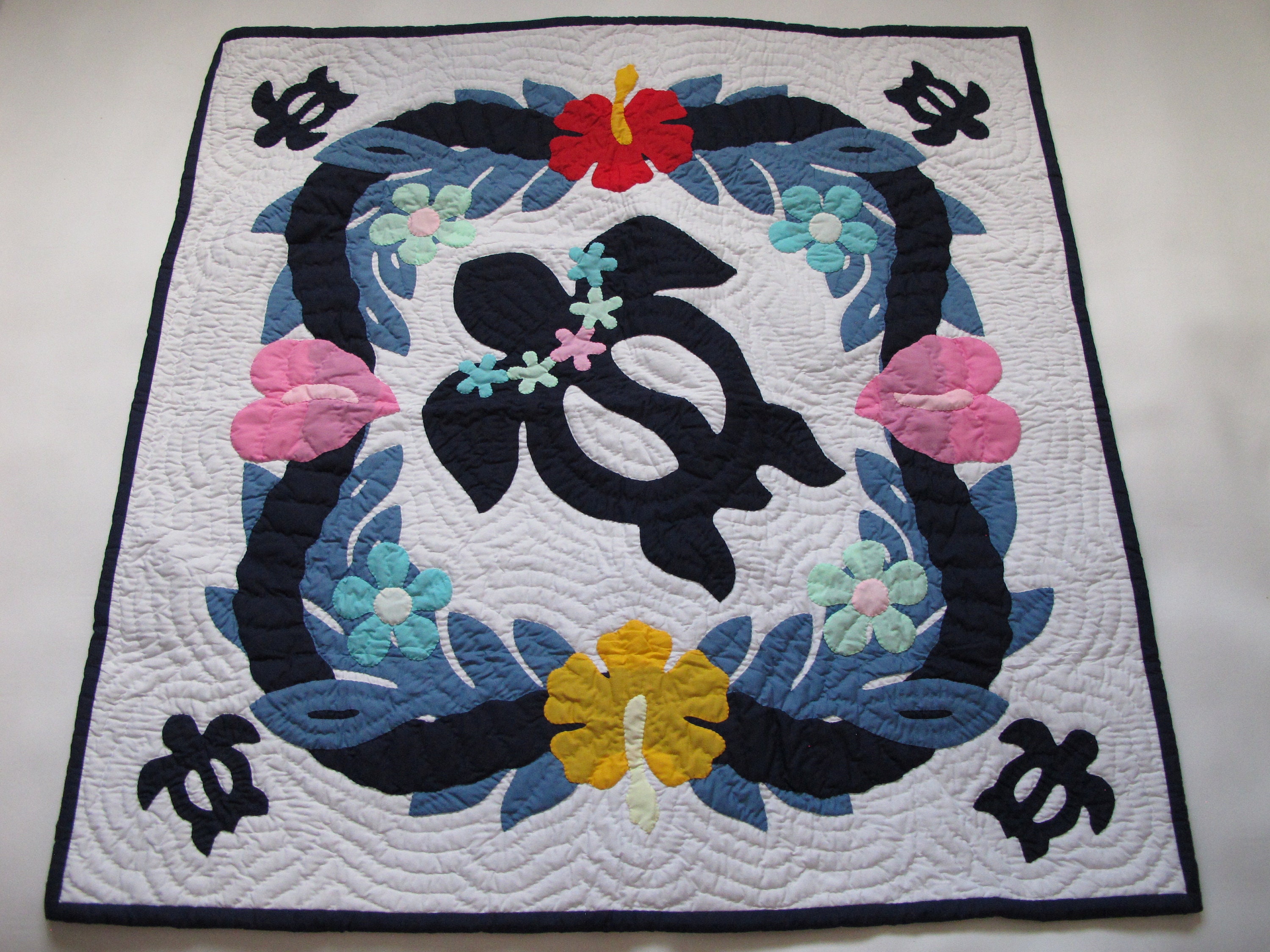 Hawaiian Quilt Wall Hanging - vnytiz7