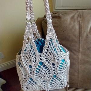 Classic Crochet &quot;Pineapple Stitch&quot; Shoulder Bag