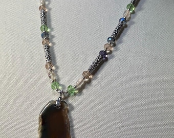 Agate Pendant and Silver Flowers necklace with faceted crystal rondelles and chandelier style earrings to match