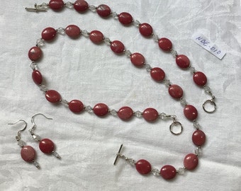 Howlite Red/Pink
