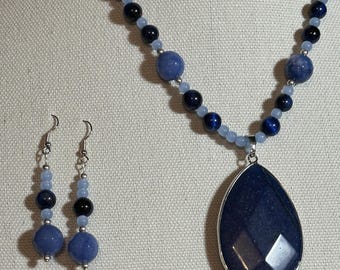 Blue Tiger Eye, Stone and Glass 18 1/2 inch necklace with Stone pendant and matching earrings
