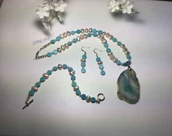 Culture pearl and turquoise with Agate pendant