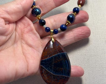 Blue & Brown Agate pendant on beaded necklace with matching earrings