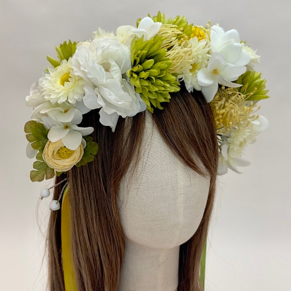 Beautiful Summer Flower Crown light green/white “Veronika”