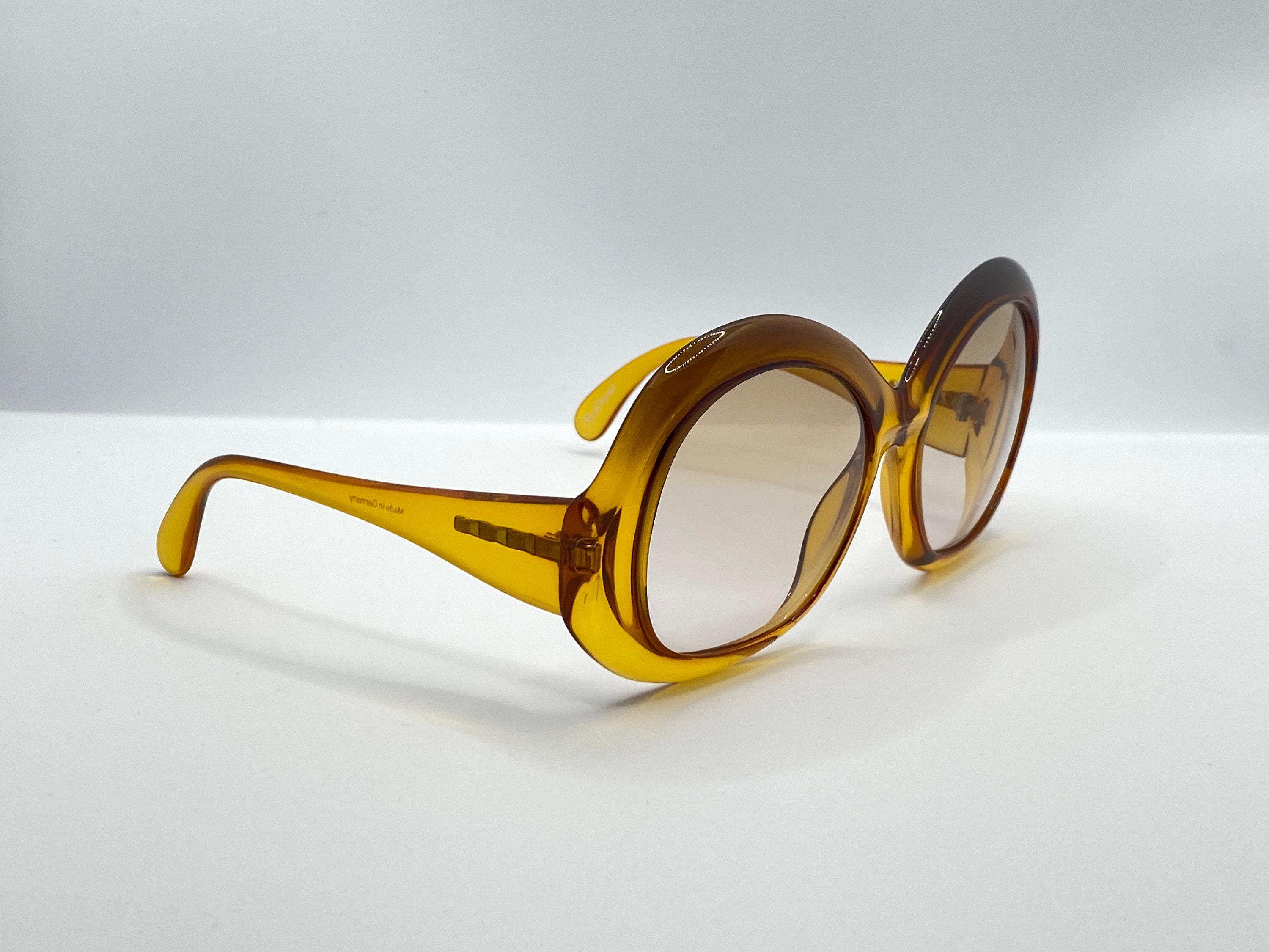 Yves chantal marwitz - Etsy 日本
