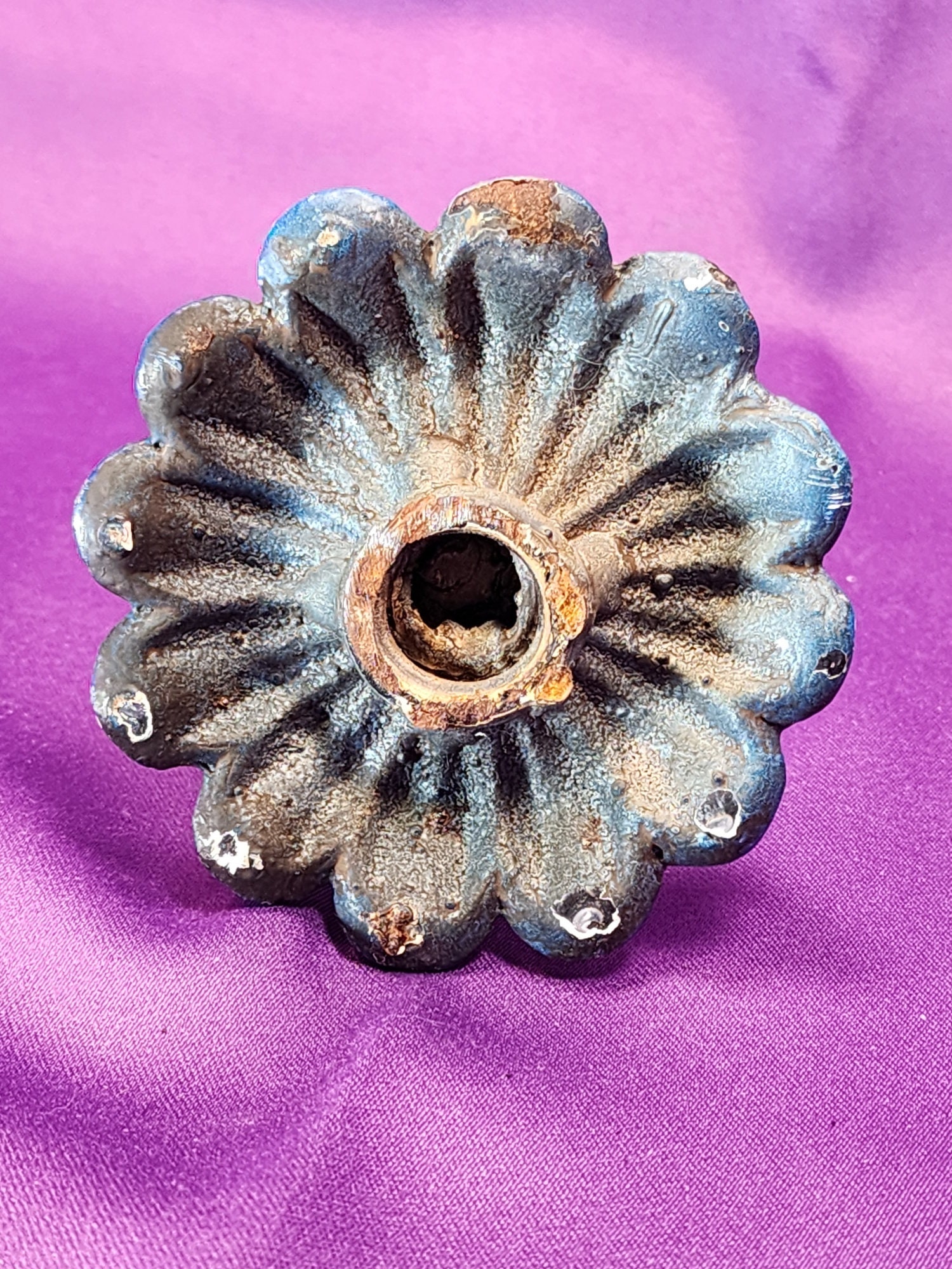 Beautiful Vintage Cast Iron Fineal - Etsy