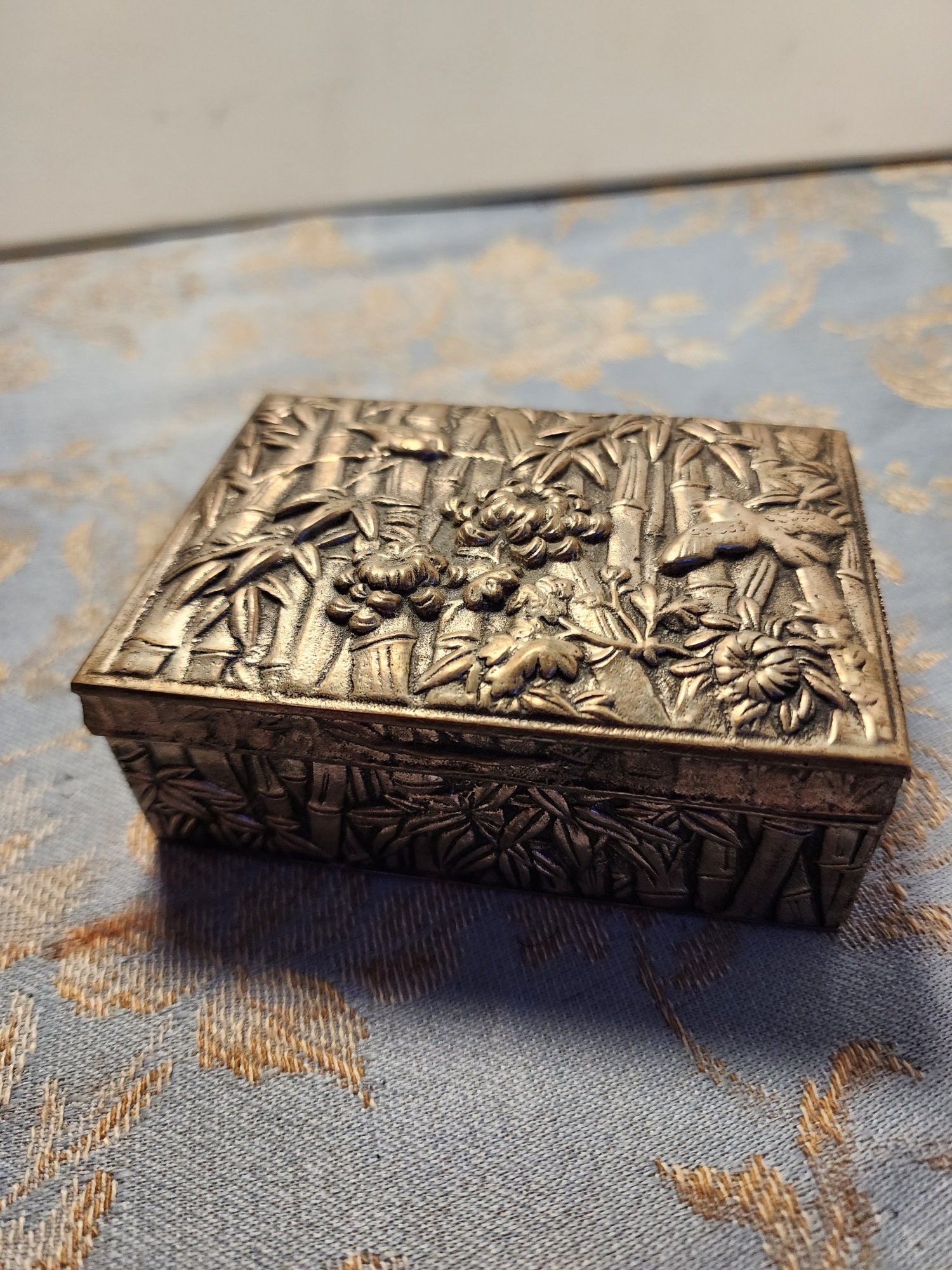 Vintage Metal Trinket Box - Etsy Vintage Metal Trinket Box - Etsy