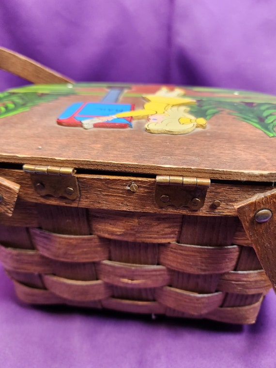 Vintage Carved and Hand-Painted Hand-Made Picnic … - image 5