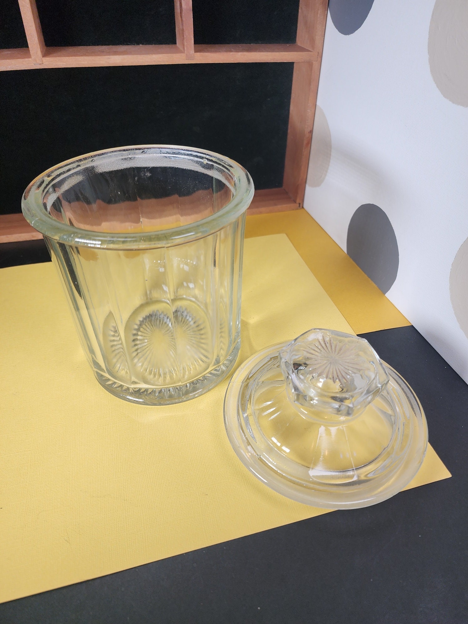 Vintage Glass Tobacco/cigar Jar/humidor