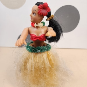 Vintage Hula Girl