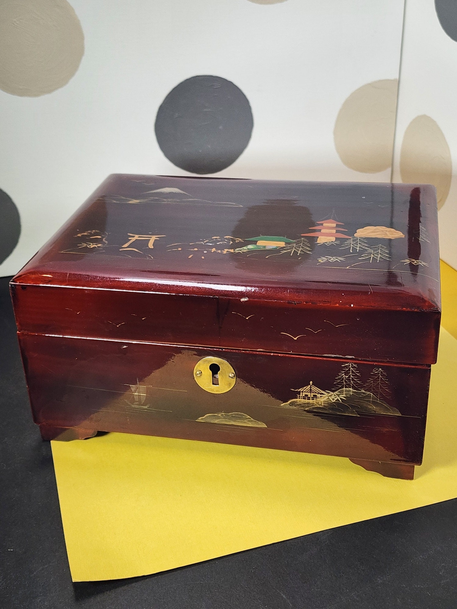 Beautiful Vintage Mt Fuji Music/jewelry Box - Etsy