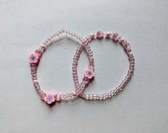 Ensemble de bracelets de fleurs roses de fleur de cerisier