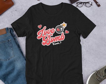 Camiseta Love Bomb
