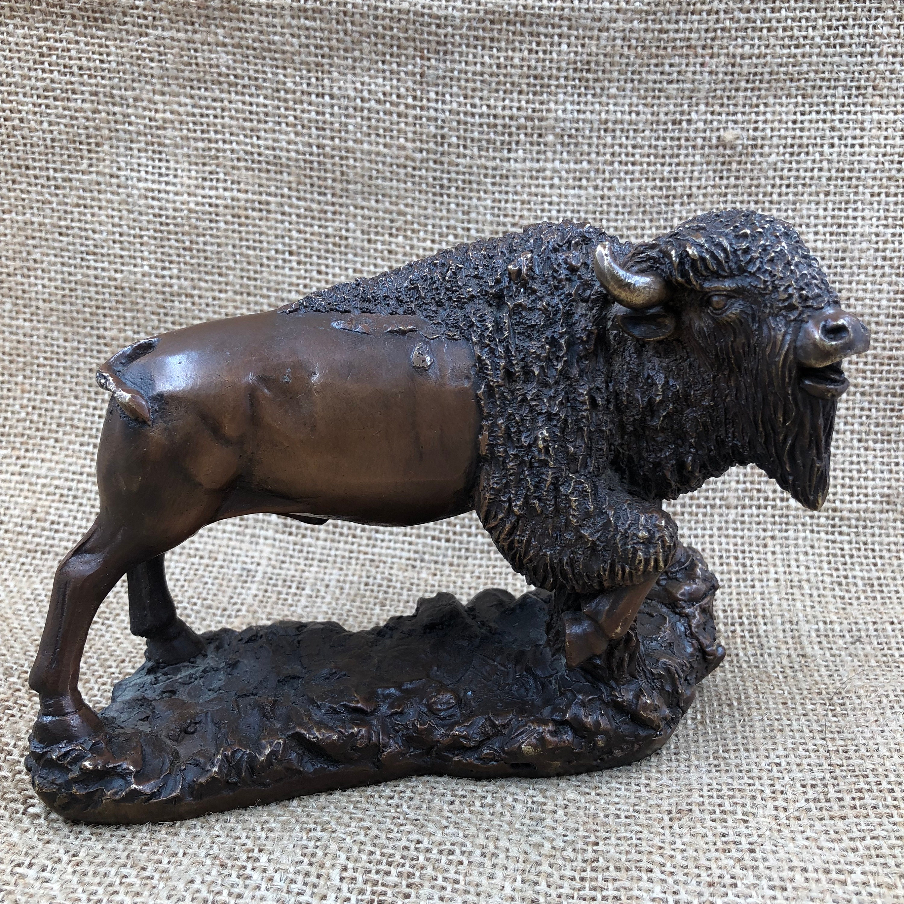 Bison statue - Etsy 日本