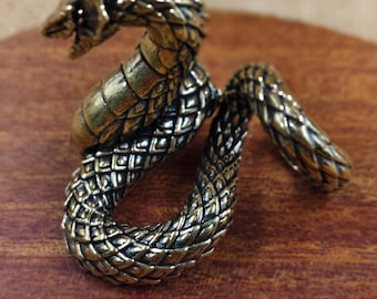 Animal Coiled Snake Ornament, Display Majestic Detailed, Brass Zodiac Snake, Year of Snake Miniature Snake Figurines, Tabletop Decoration D2