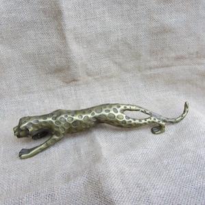 Vintage copper Bronze ferocious Leopard figurine, Brass cast Cheetah Animal Statue,Metal Cheetah Statue,Home Decor Leopard Sculpture Tom200