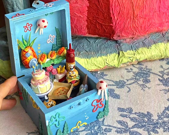 Spongebob Squarepants Themed Box, Miniature Food Play Props, Miniature Decor  for Dollhouse, Great for Craft and Minifigures, Birthday Gift -  Canada