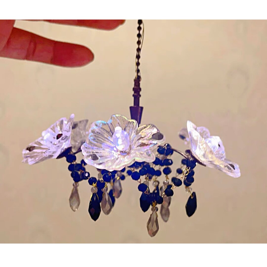 Melody Jane Dollhouse Flower Ceiling Lamp - 1:12 Scale Miniature LED Battery Light - View #3