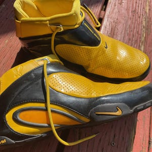 Nike Air Zoom Turbine Mens 11.5 Yellow Black Vintage 2002 Basketball 304070-771 Vintage Nike Zoom Flight Turbine men´s 2002 bundle | eBay main image 3