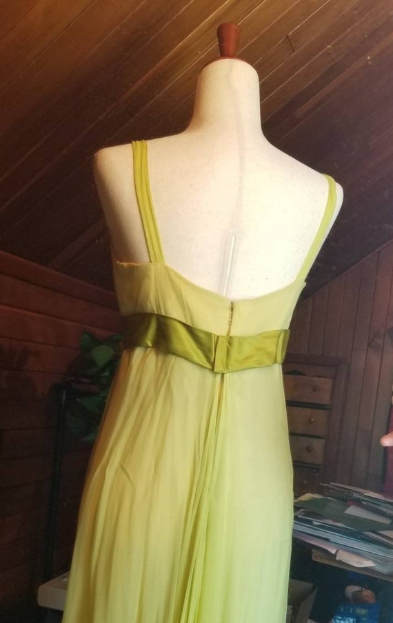 Vintage 1950's/1960's Silk Chiffon Light Lime Gre… - image 4