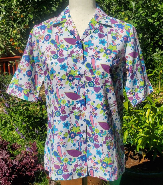 Vintage 1950's 1960's Women's Blouse Bright Flora… - image 5