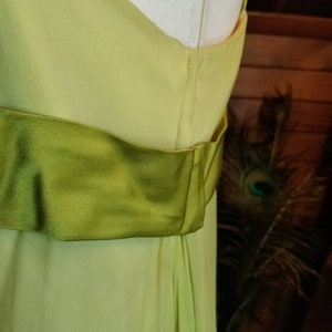 Vintage 1950's/1960's Silk Chiffon Light Lime Green Cream Formal Dress Prom image 6
