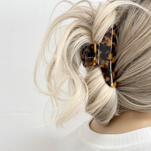 Simple Claw Clip,Tortoise Hair Claws,Women Hair Clip,Woman Hair Accessory,Long Hair Claw,Unique Hair Clip,Glam Hair Crab Claw,Gifts For Her