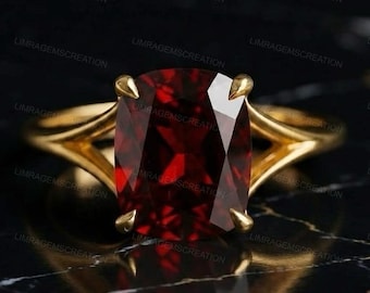 Cushion Cut Garnet Engagement Ring Gold, Deep Red Gemstone Ring for Women Vintage Split Shank Solitaire Ring January Birthstone Gift for Her