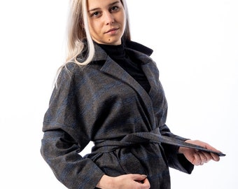 Tunique en laine grise, robe chemise ample grise, ceinture, matériaux authentiques, col de style chemise, chemise longue en laine, tunique grande taille, tissus de qualité