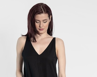 Vestido de viscosa negra con escote en V: estilo minimalista sin mangas