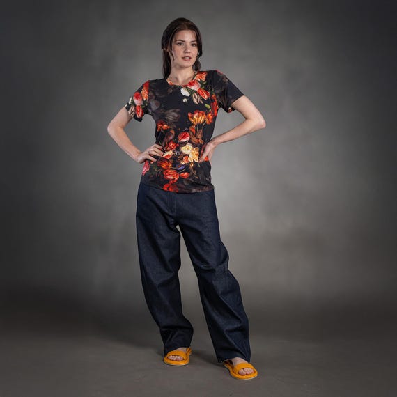 Blusa de algodón floral: Camiseta con estampado de rosas para