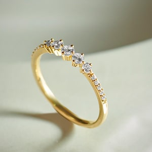 14k Gold Diamond Cluster Ring, Dainty Diamond Ring, 14k Solid Gold Ring, Diamond Wedding Ring, Stackable Ring, Minimalist Gold Ring, Lorelai