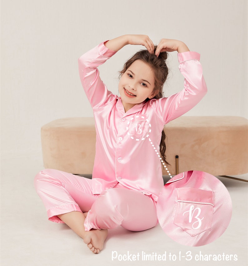Pyjamas de demoiselle dhonneur junior, proposition de fille de fleur, pyjamas personnalisés, pyjamas de fête nuptiale, tenue de fille de fleur PINK