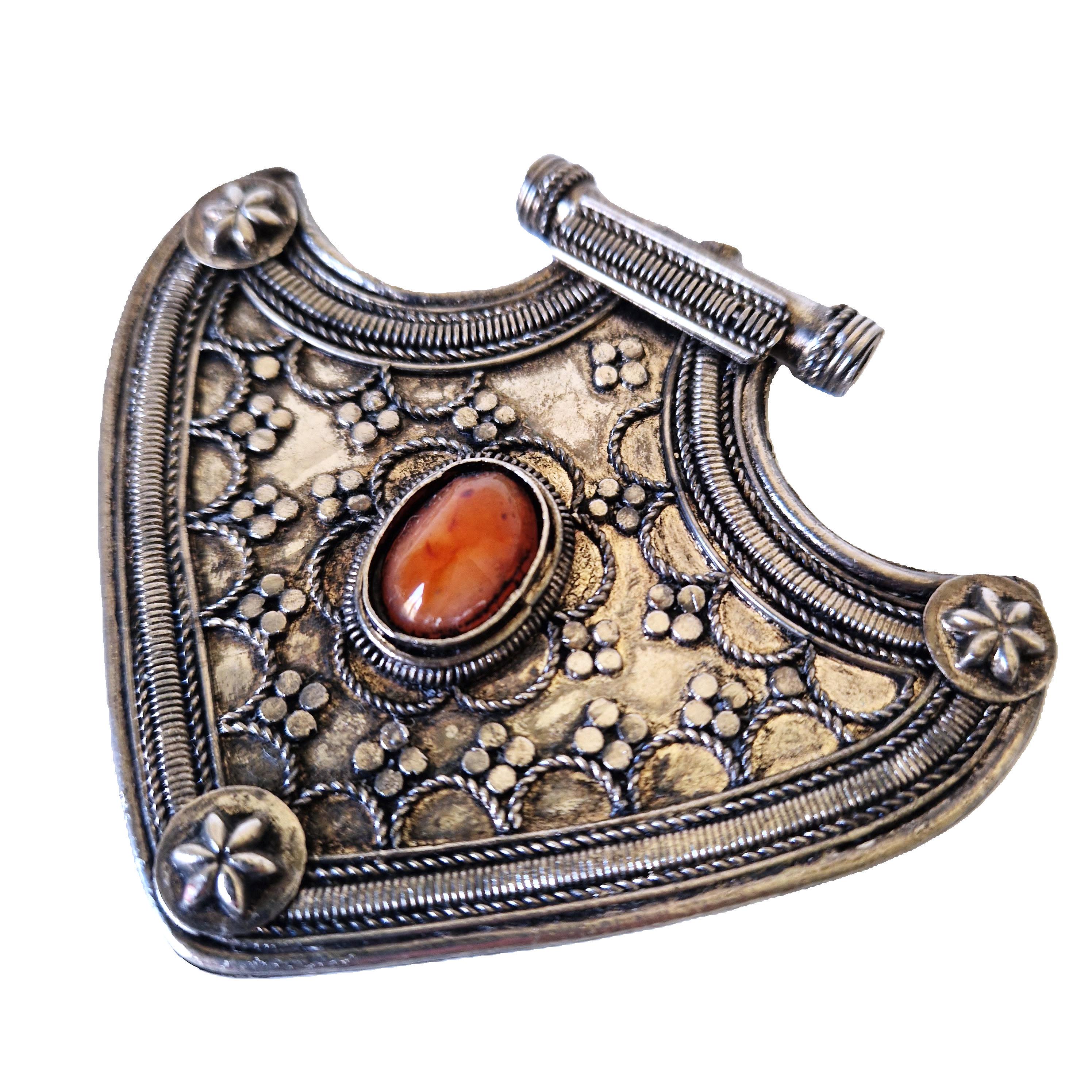 Large Tunisian Berber Silver Pendant | Tribal jewelry pendant | collectors item | ideal for crafting