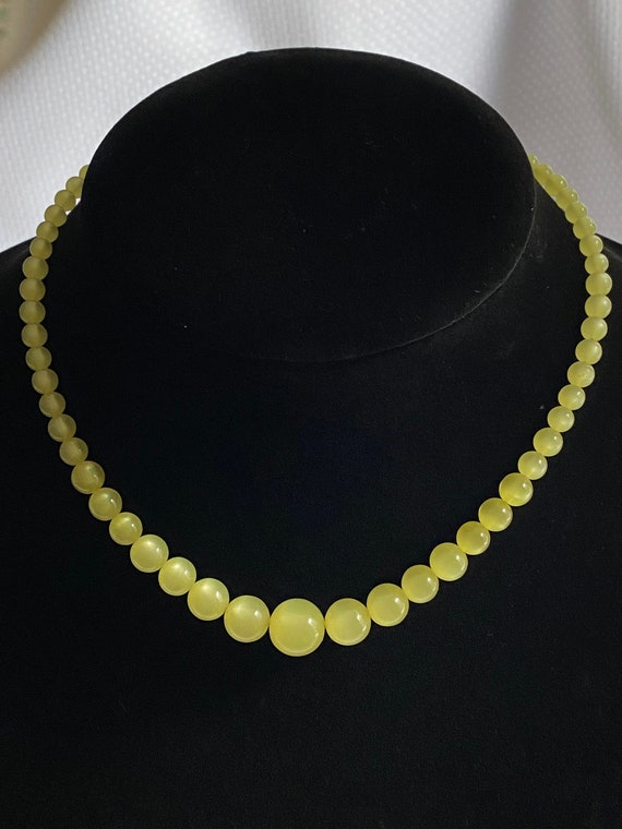 Graduated Yellow Moonglow Choker Necklace