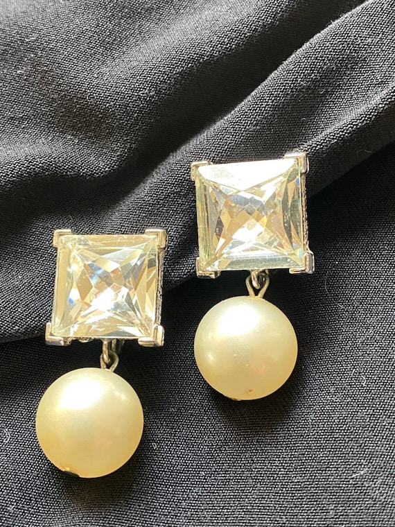 Marvella Faux Pearl Drop Lever Back Earrings