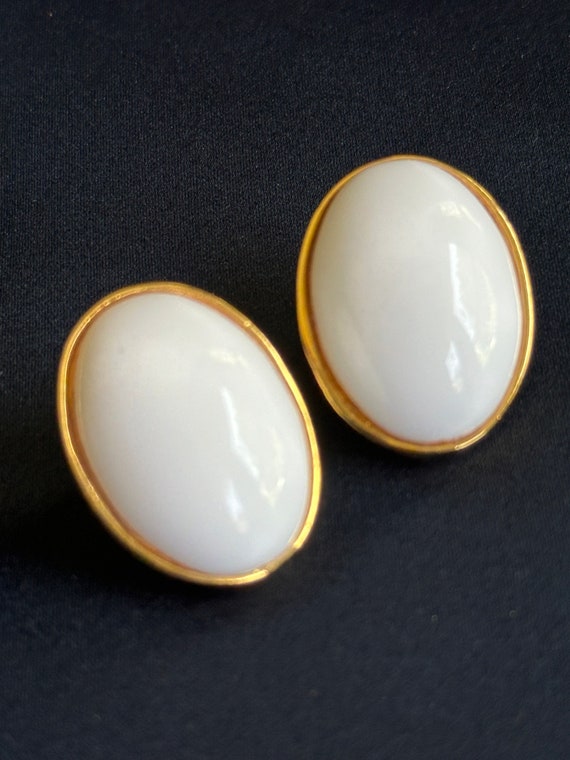 KJL White Cabochon Gold Tone Clip Earrings Kenneth