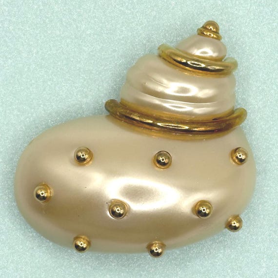 KJL Kenneth Jay Lane White Seashell Statement Bro… - image 4