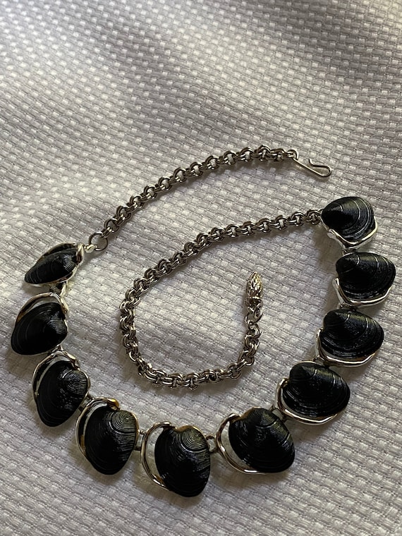 Black Shell Vintage Necklace 16 Inch