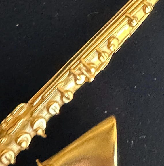 Kenneth Jay Lane KJL Saxophone Brooch Vintage Col… - image 3