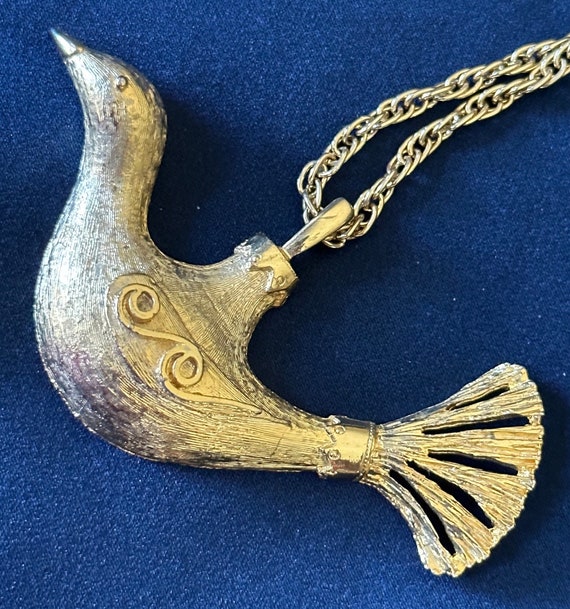 BJ Beatrix Jewelry Gold Tone Bird Pendant Necklac… - image 4
