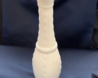 Vintage Graduated Curve Milk Glass Vase Wedding Shower Anniversary Birthday