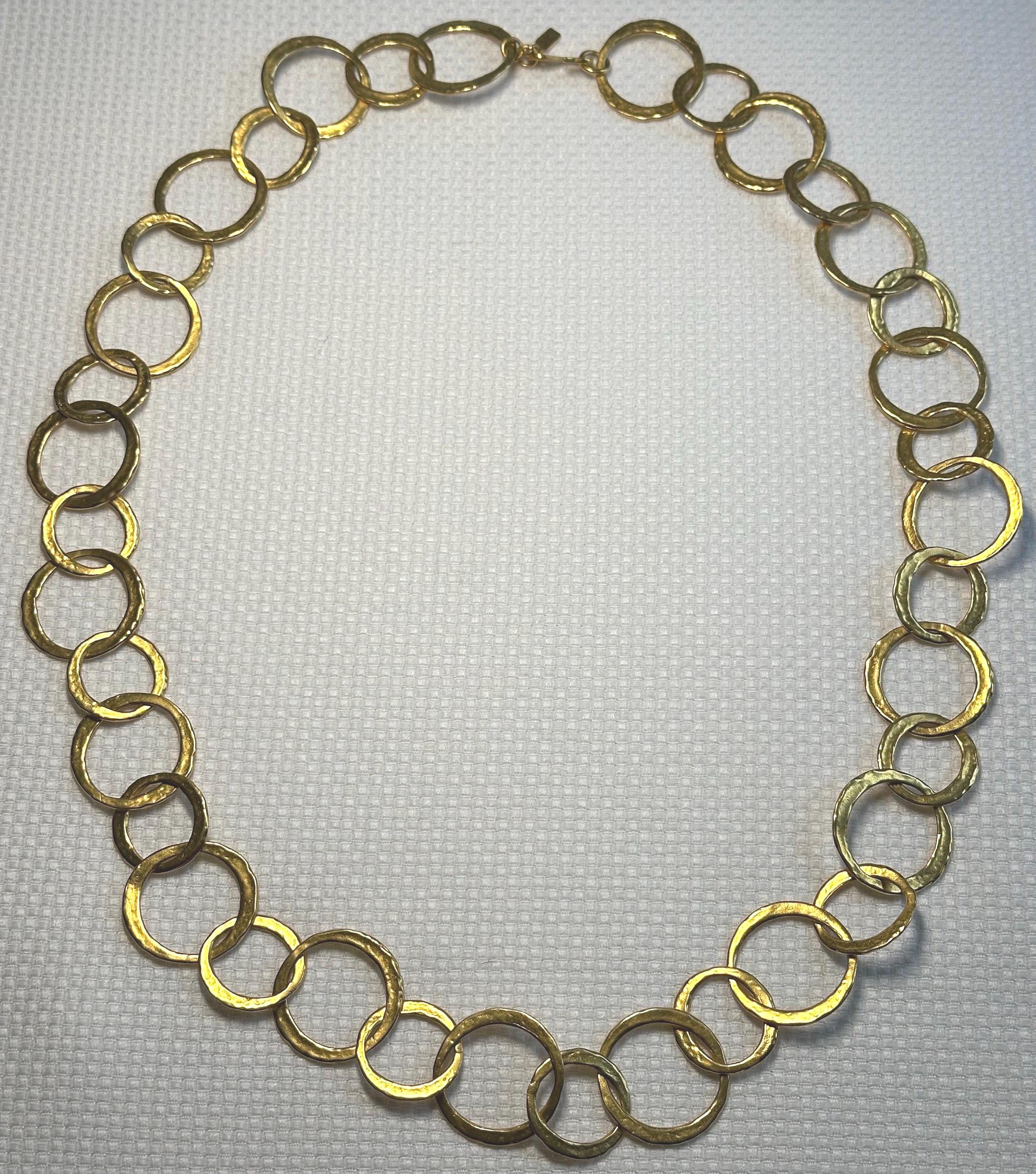 KJL Kenneth Jay Lane Hammered Satin Gold Tone Circle Link  display picture 1