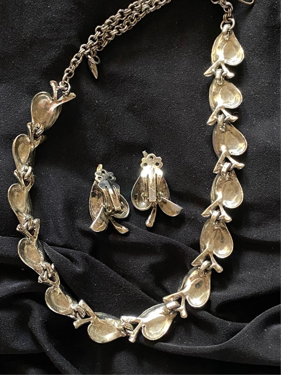 Silver Tone Leaf Necklace & Earrings Vintage Demi… - image 2