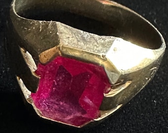 Ruby 10K Yellow Gold Men&#39;s Ring - Size 9 1/2 - Vintage