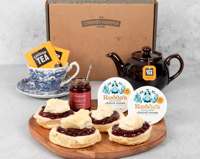 Mother’s Day Flower Scone Cream Tea Hamper – Deluxe Gift Set With Fresh ...