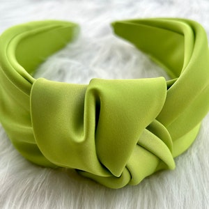 Lele Sadoughi Green silk Knotted Headband with Gold Emblem for Women Lele Sadoughi Knotted Headband green | eBay main image 3