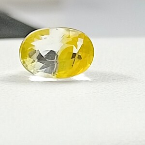 Natural Yellowish  Topaz, 5.01 Carat, Oval Cut Faceted Gemstone  Stone Loose Topaz