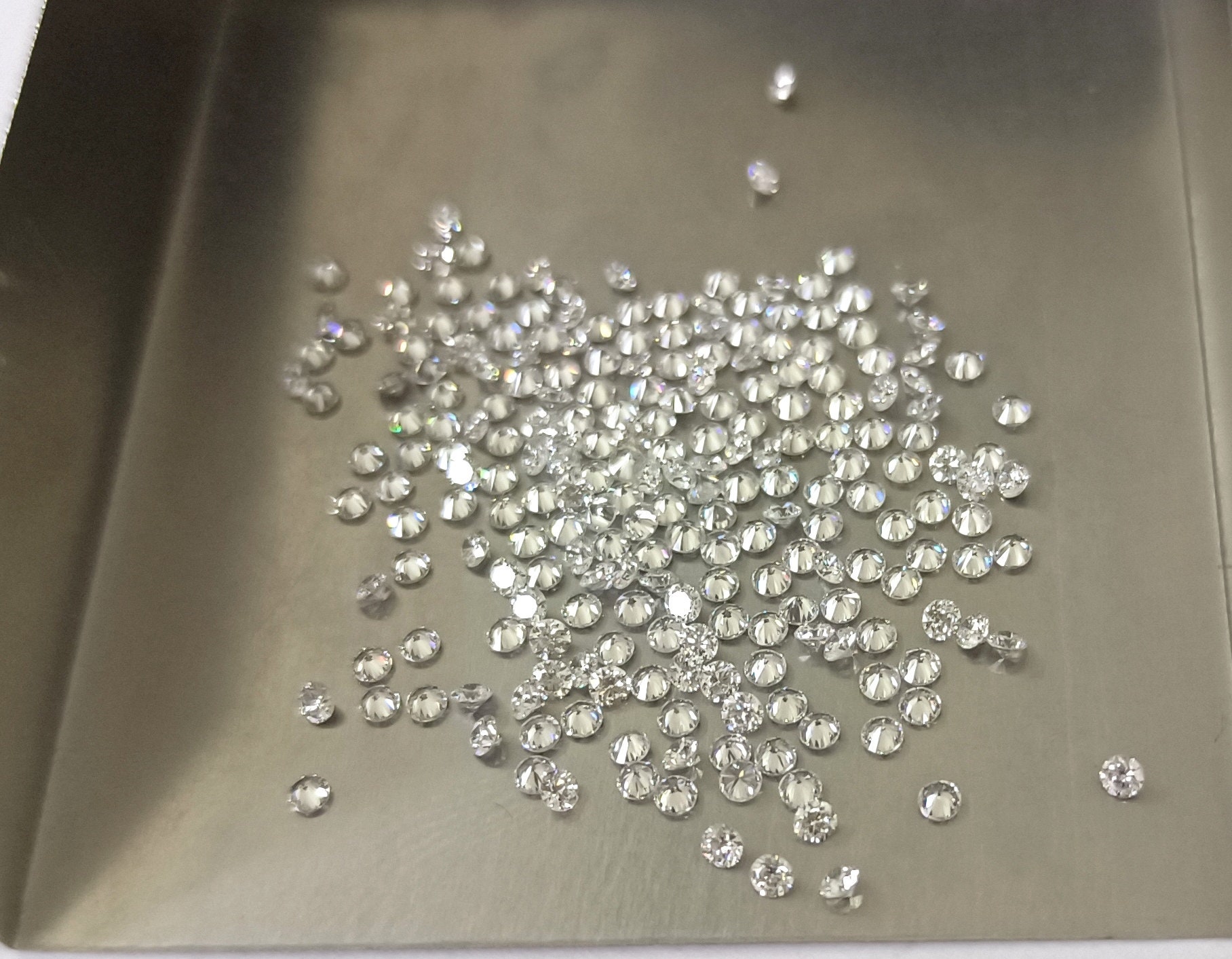 2mm Round Brilliant Cut White Diamond: Loose Gemstone (EF & VS1-VS2)