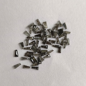 Diamante sciolto a taglio baguette conico naturale 2X4mm Sale e pepe Diamante grigio nero